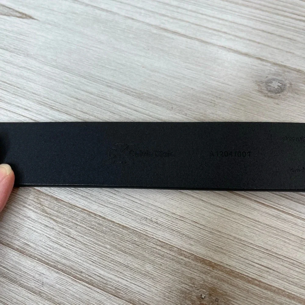 Calvin Klein Men’s Smooth Harness Buckle Belt Size 48